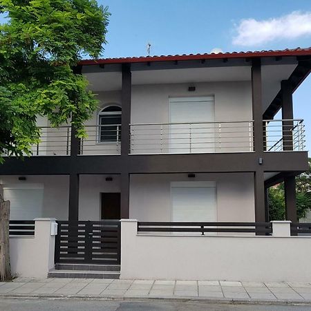 Fantastic Four Apartments Néoi Epivátai Eksteriør bilde