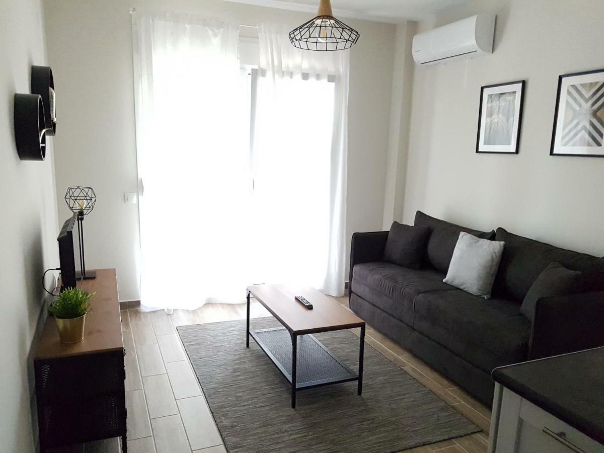 Fantastic Four Apartments Néoi Epivátai Eksteriør bilde