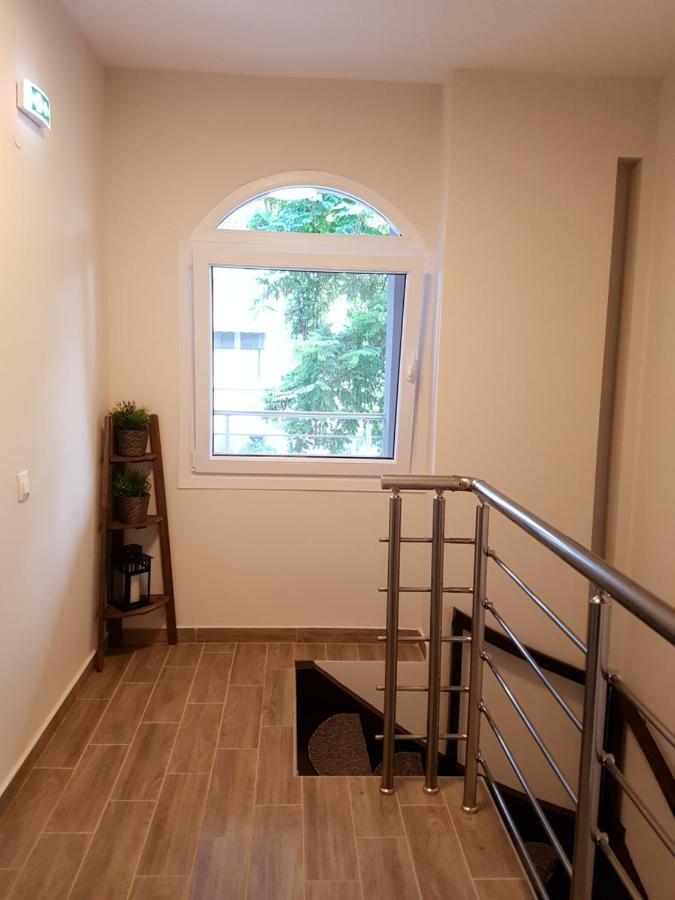 Fantastic Four Apartments Néoi Epivátai Eksteriør bilde