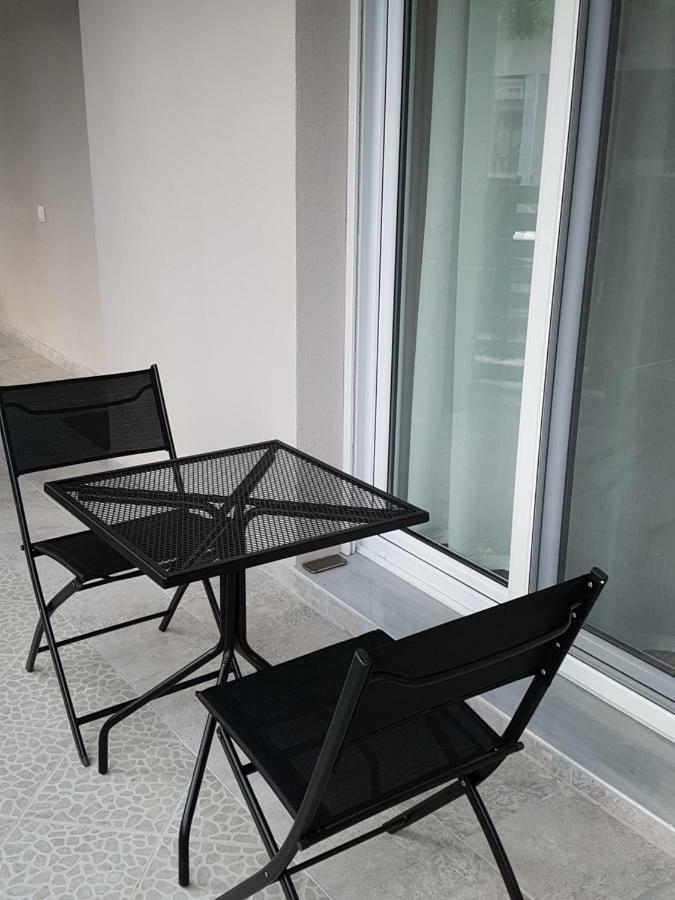 Fantastic Four Apartments Néoi Epivátai Eksteriør bilde