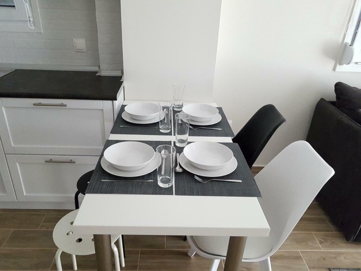 Fantastic Four Apartments Néoi Epivátai Eksteriør bilde